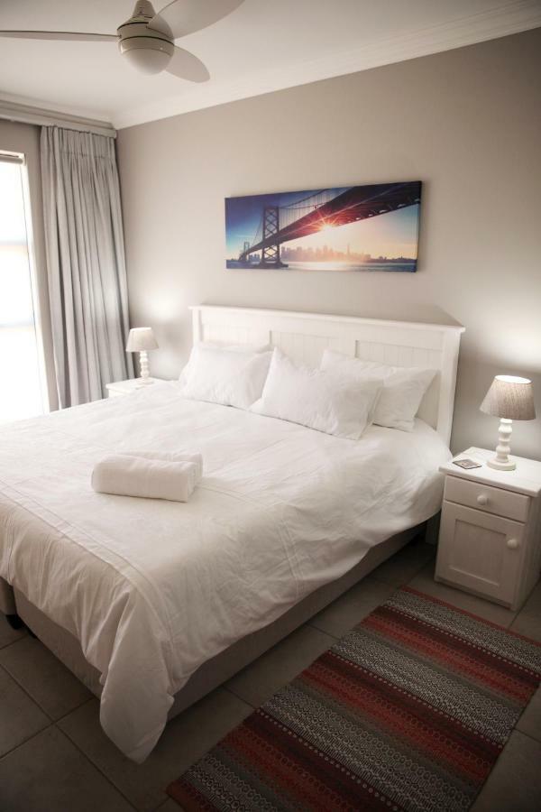 Mari-Amor Self-Catering Apartments Мозел Бей Екстериор снимка
