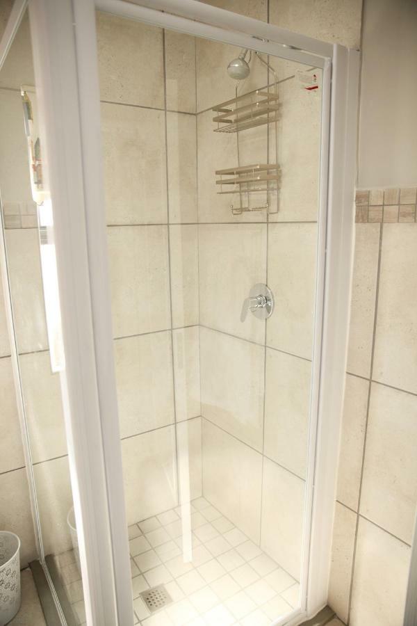Mari-Amor Self-Catering Apartments Мозел Бей Екстериор снимка