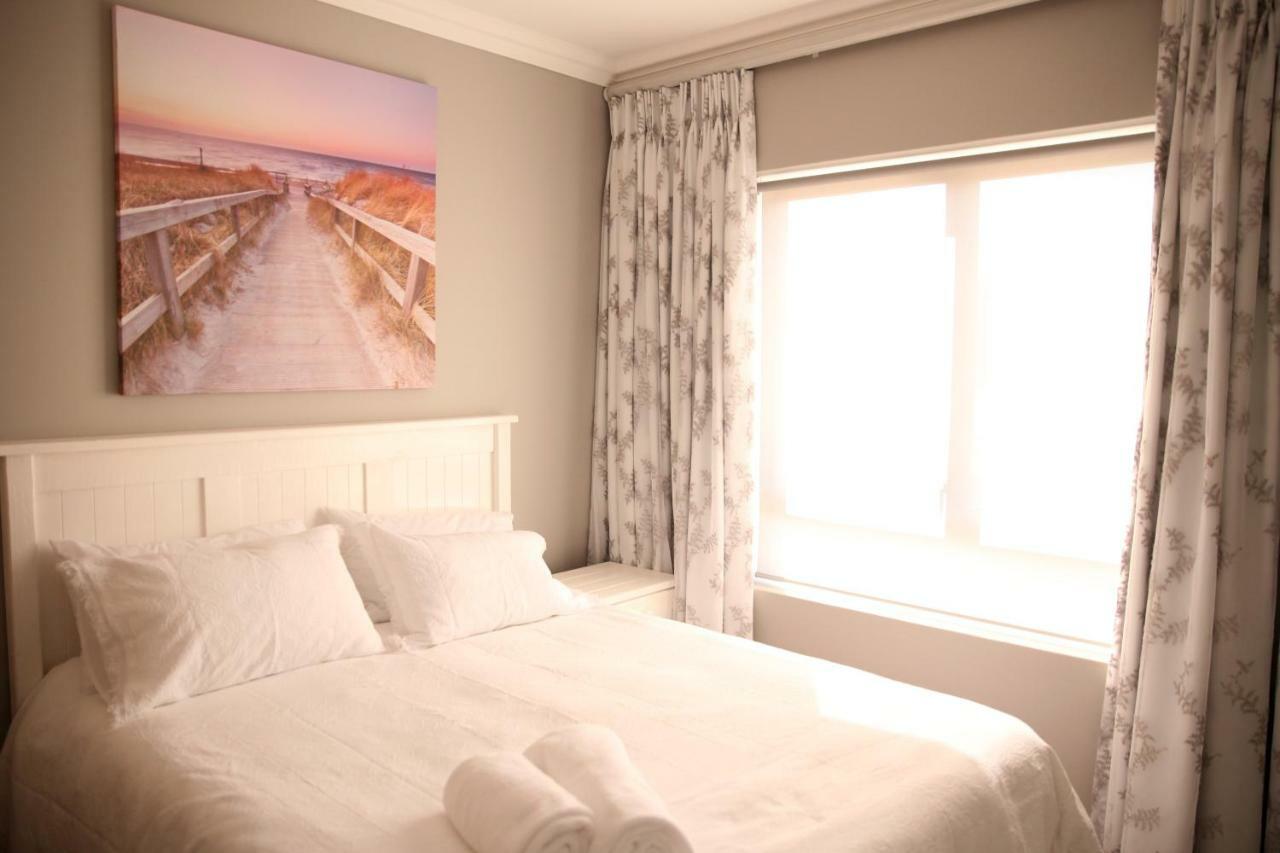 Mari-Amor Self-Catering Apartments Мозел Бей Екстериор снимка