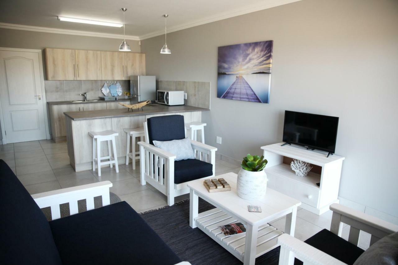 Mari-Amor Self-Catering Apartments Мозел Бей Екстериор снимка