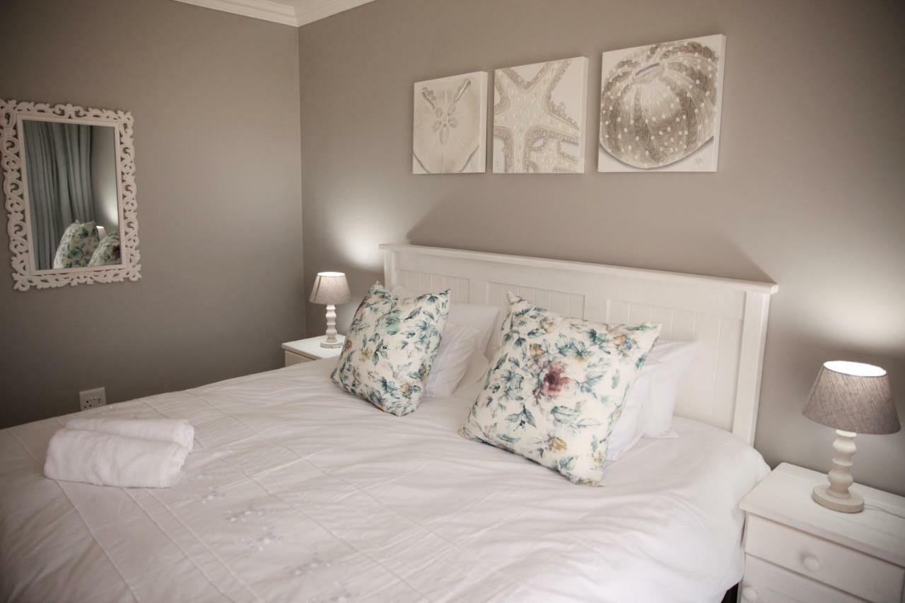 Mari-Amor Self-Catering Apartments Мозел Бей Екстериор снимка