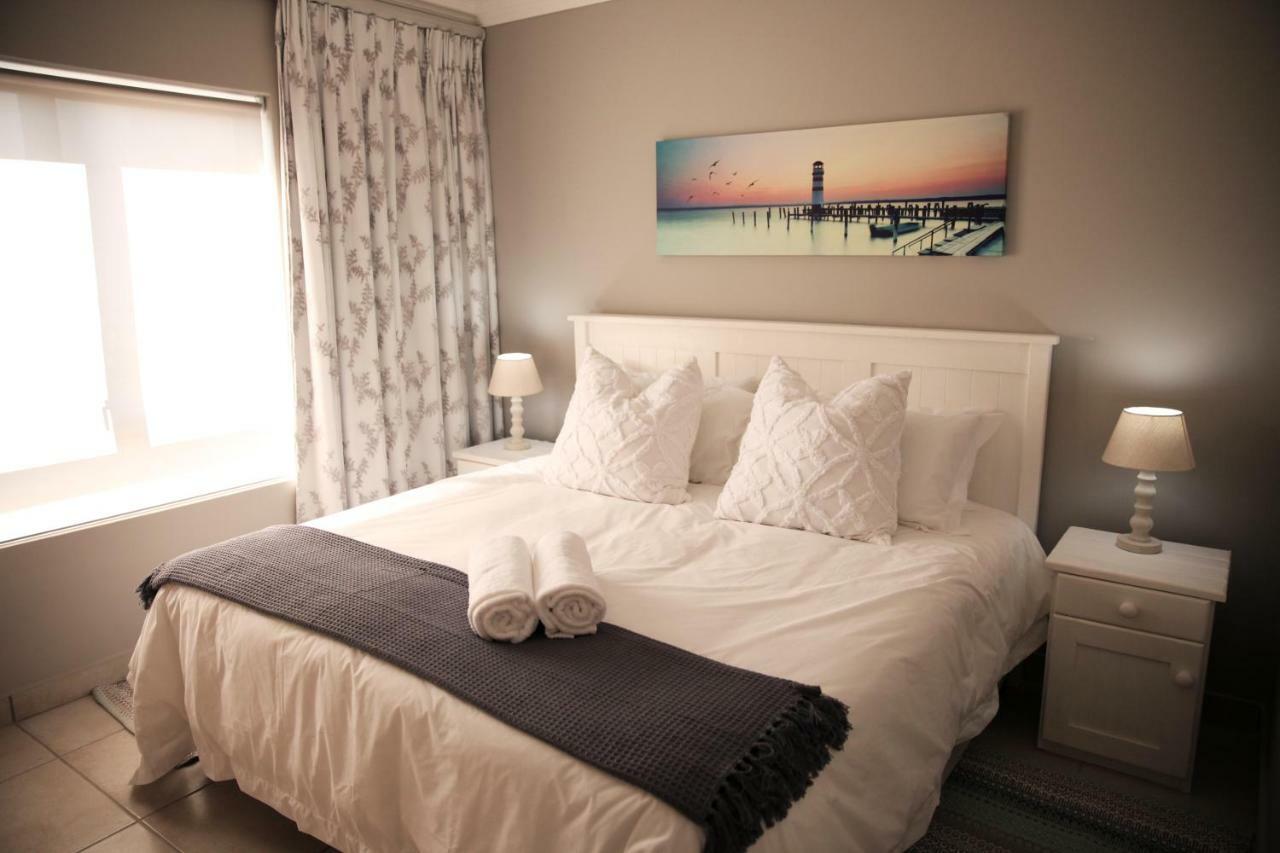 Mari-Amor Self-Catering Apartments Мозел Бей Екстериор снимка
